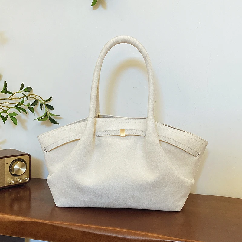 حقيبة كتف كلاسيكية غير لامعة من البولي يوريثان مع...