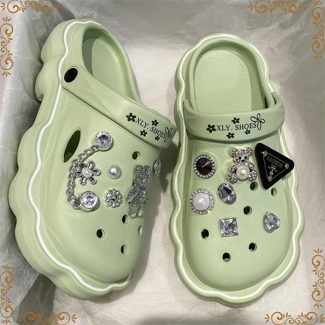 Crocs Comfort Slippers for Women | Mercari-thanhphatduhoc.com.vn