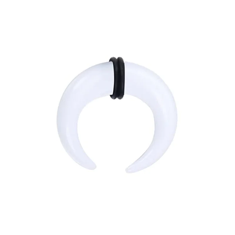 Een groene aloë vera plant met een hoop aarde | Gratis Vector Een groene aloë vera plant met een hoop aarde | Gratis Vector