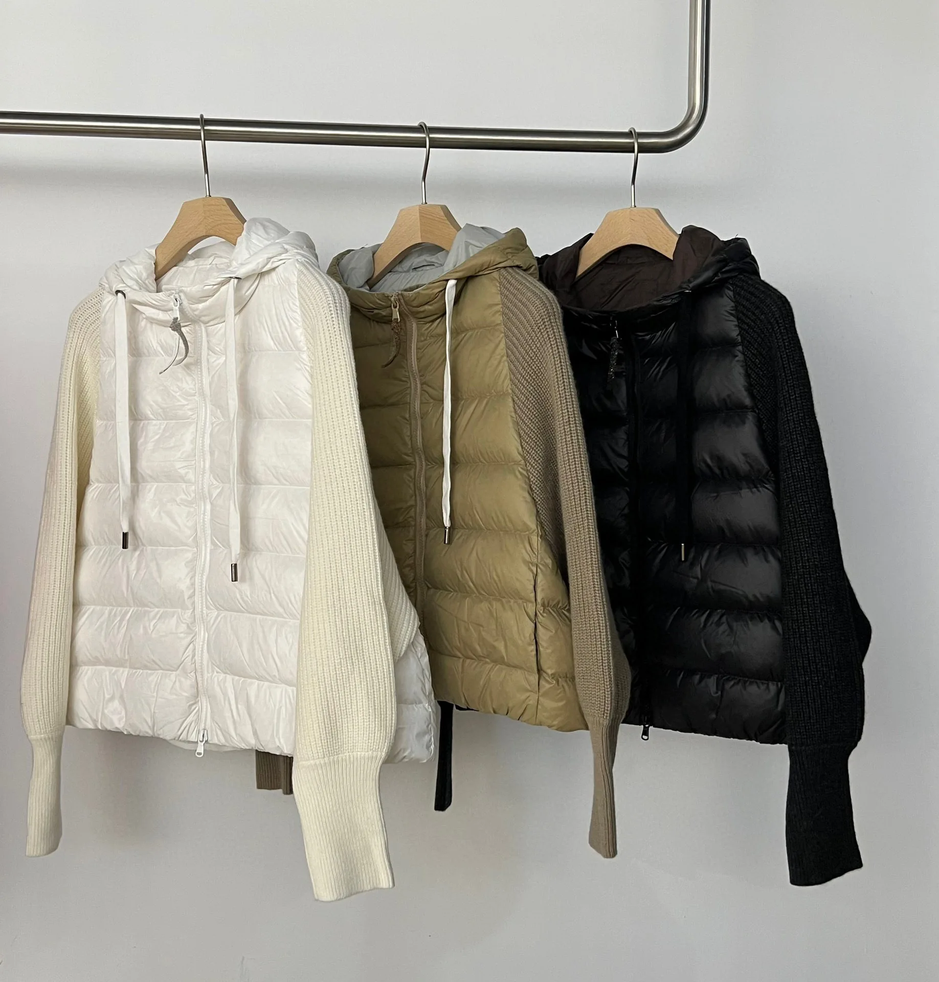 

Повседневный вязаный кардиган с капюшоном