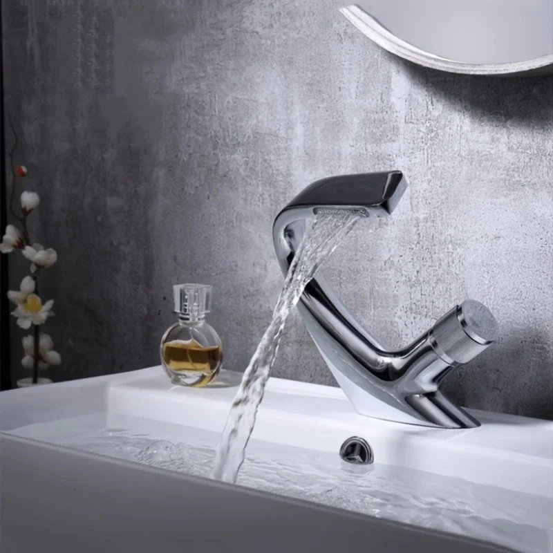 All Copper Black Washbasin Waterfall Faucet Hot And Cold Toilet Basin Faucet Undercounter Basin Single Hole Faucet