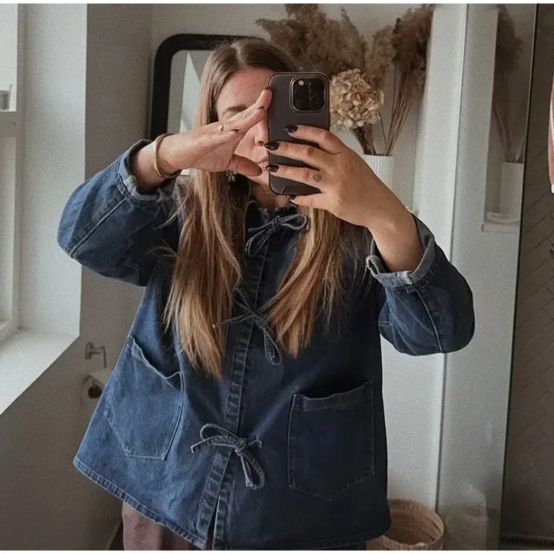 Chic Denim Lace Up Women‘s Shirt Fashion Loose Turn-down Collar Long Sleeve Female Shirts 2024 Sping Pocket Office Lady Top