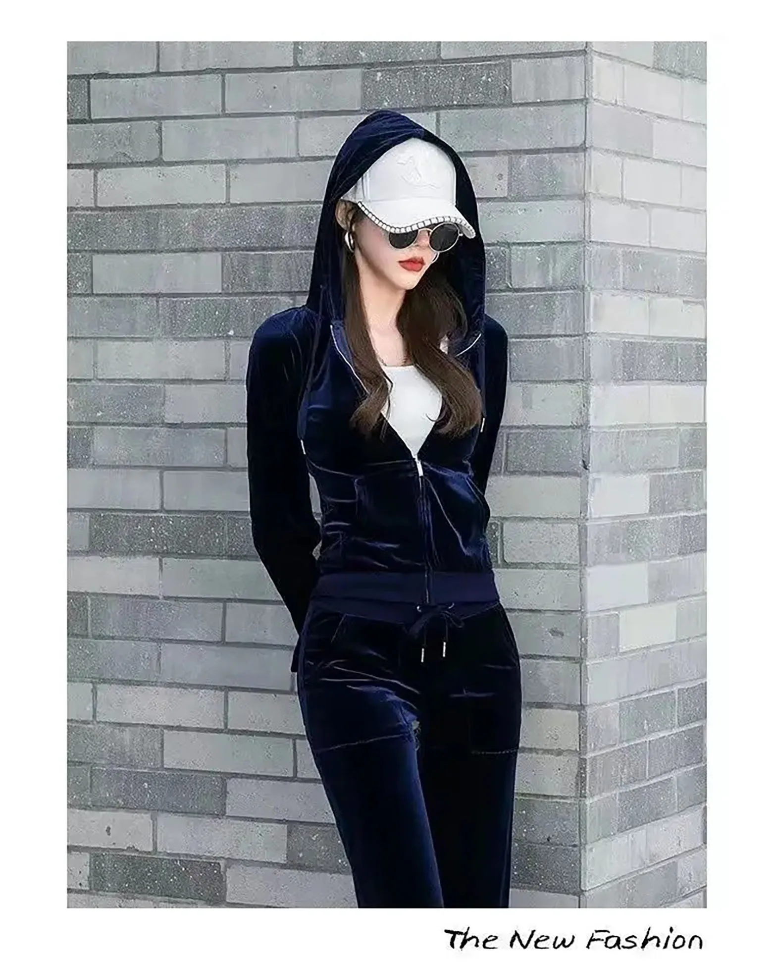 Velvet Hooded Sports Set Image 2