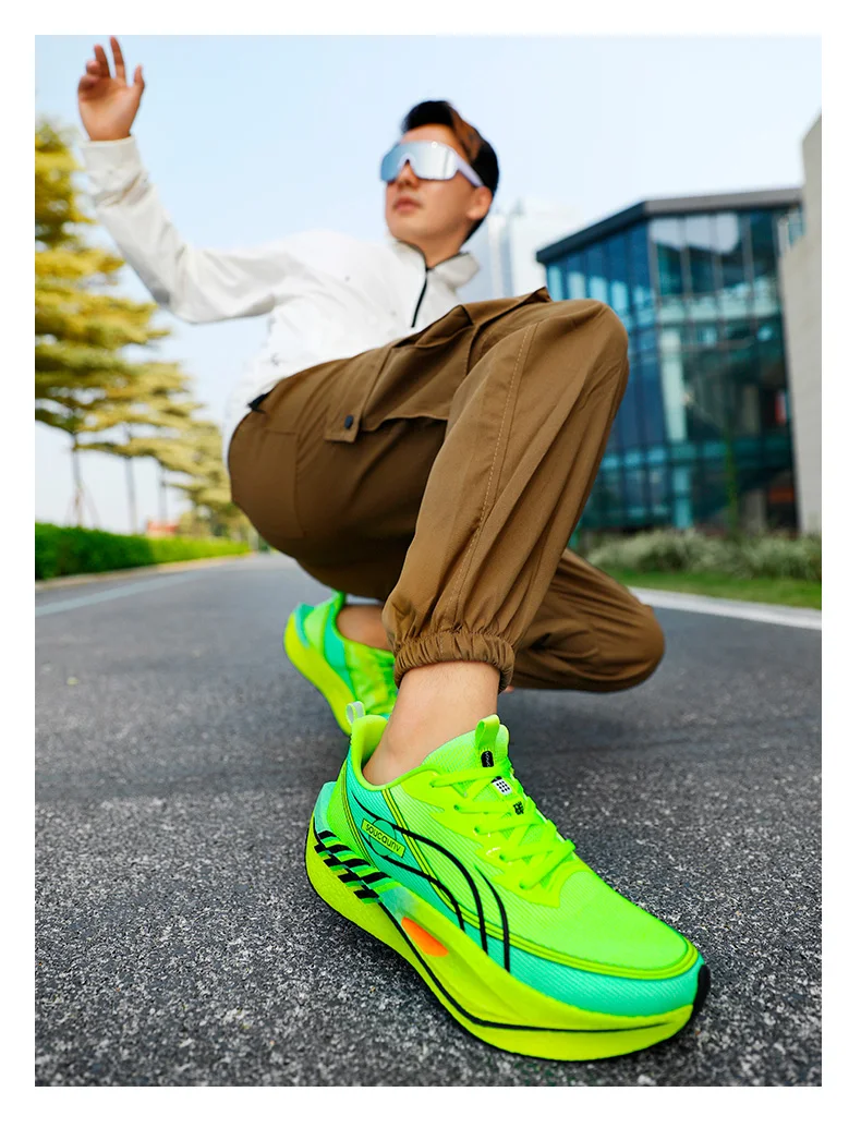 Men and Women Sports Running Sneakers - Uniqwear