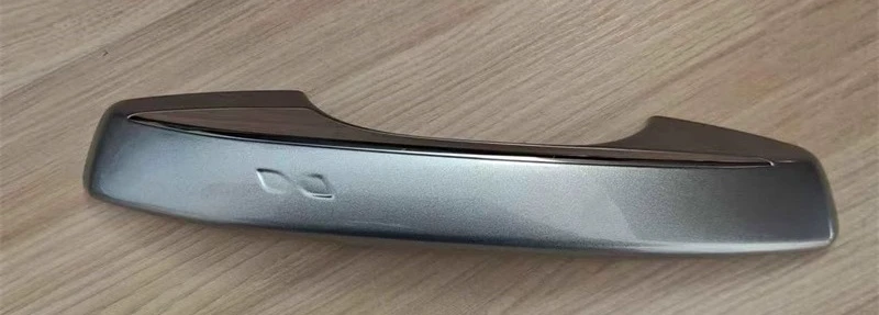 Front right-Silver
