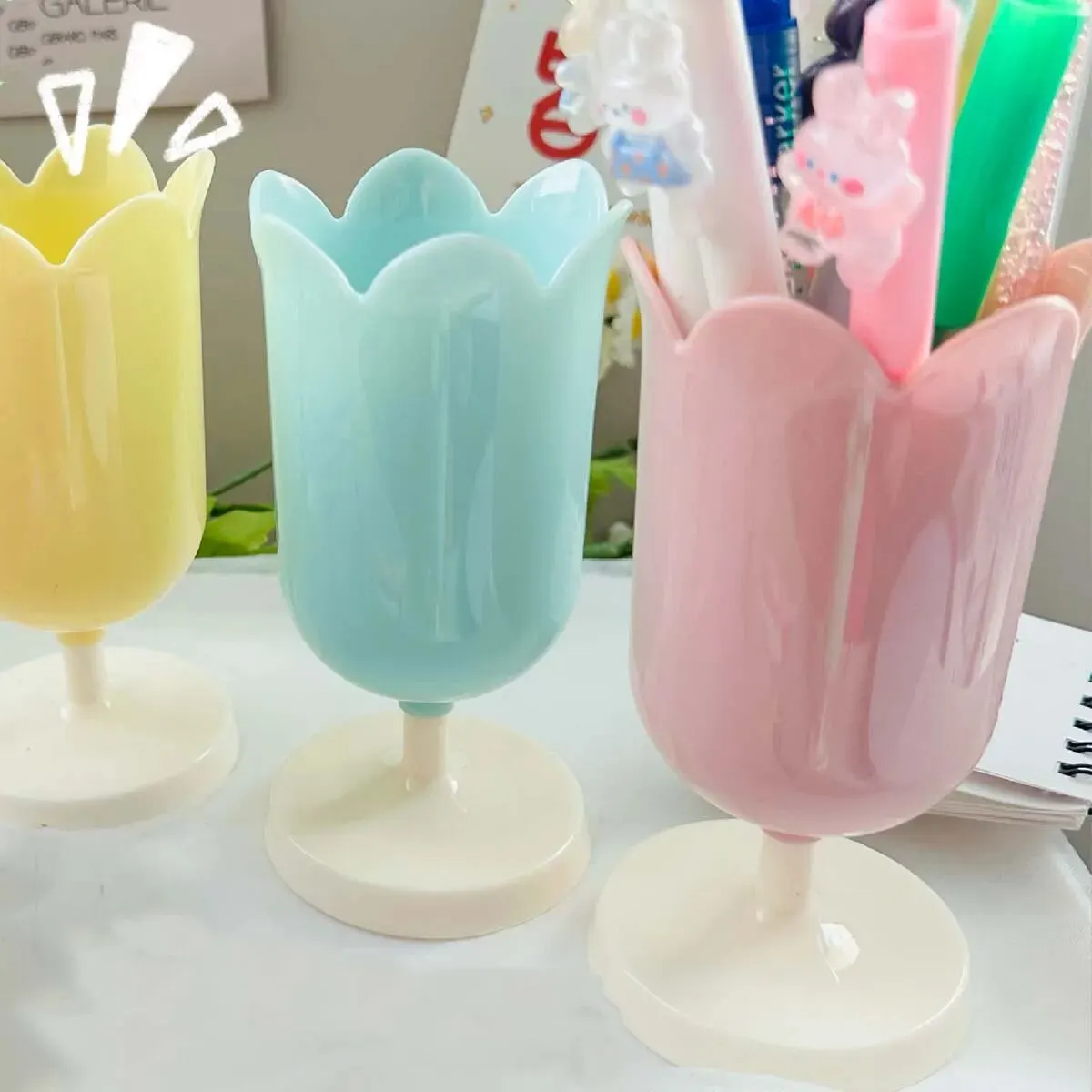 Pen Holder 1pc Flower Desktop round Row Pen Storage Ornaments Mother's Day Tulip Holder Gifts