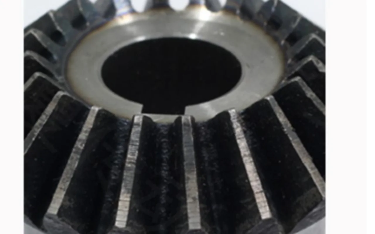 engrenagem conica com furo interno 15 m 03