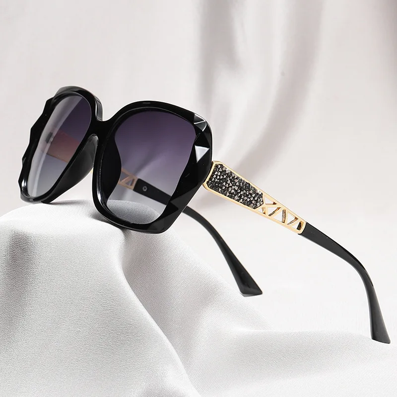 

The New 2023 Big Box Polarized Sunglasses Han Edition Tide Female UV Web Celebrity Sunglasses Driving Round Glasses Female