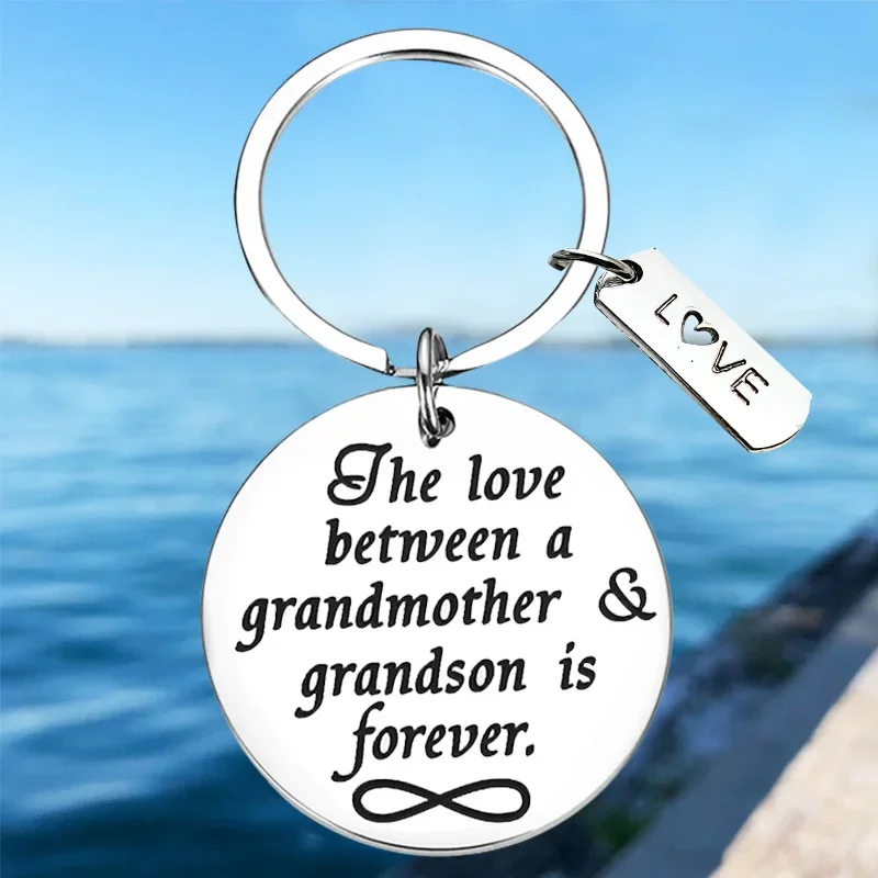 

Hot Grandma Gifts Keychain Pendant Grandmother Gifts Key Chain Mother’s Day Gifts