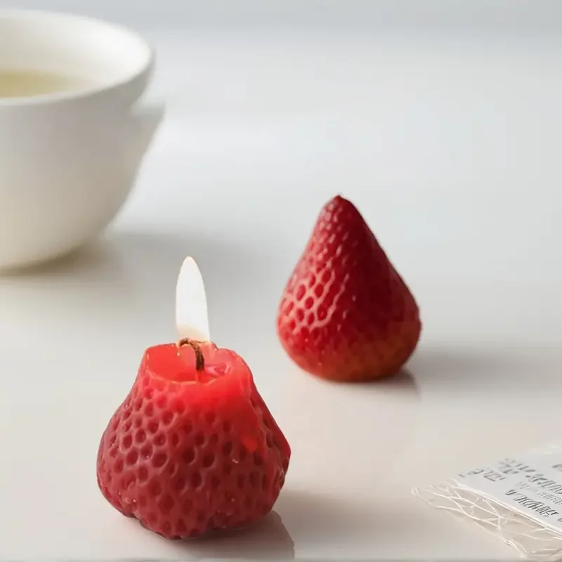 4pcs-Strawberry Candles Soy Wax Aromatherapy Candles Scented Candles Cake Party Home Decoration Creative Birthday Gift