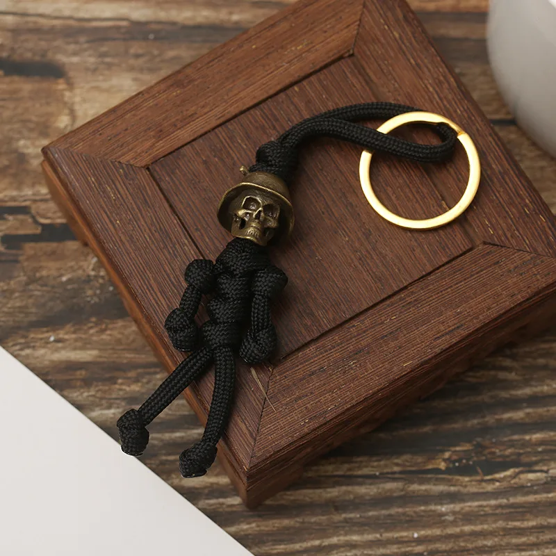Handmade Building Block Biker Helmet Keychain – Alloy & Rope Braided Pendant For Backpacks, Keys & Bag Decor-914343