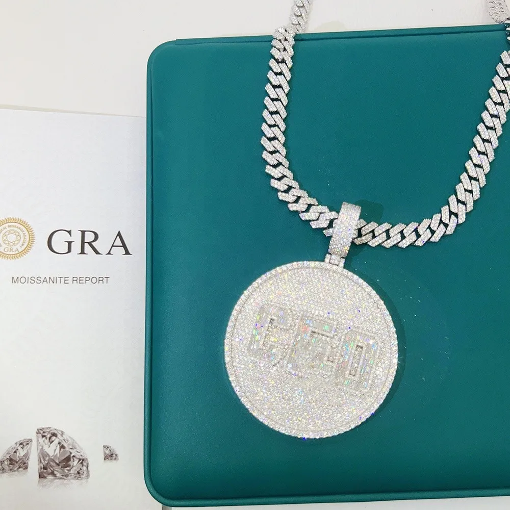 Круглое ожерелье с подвеской