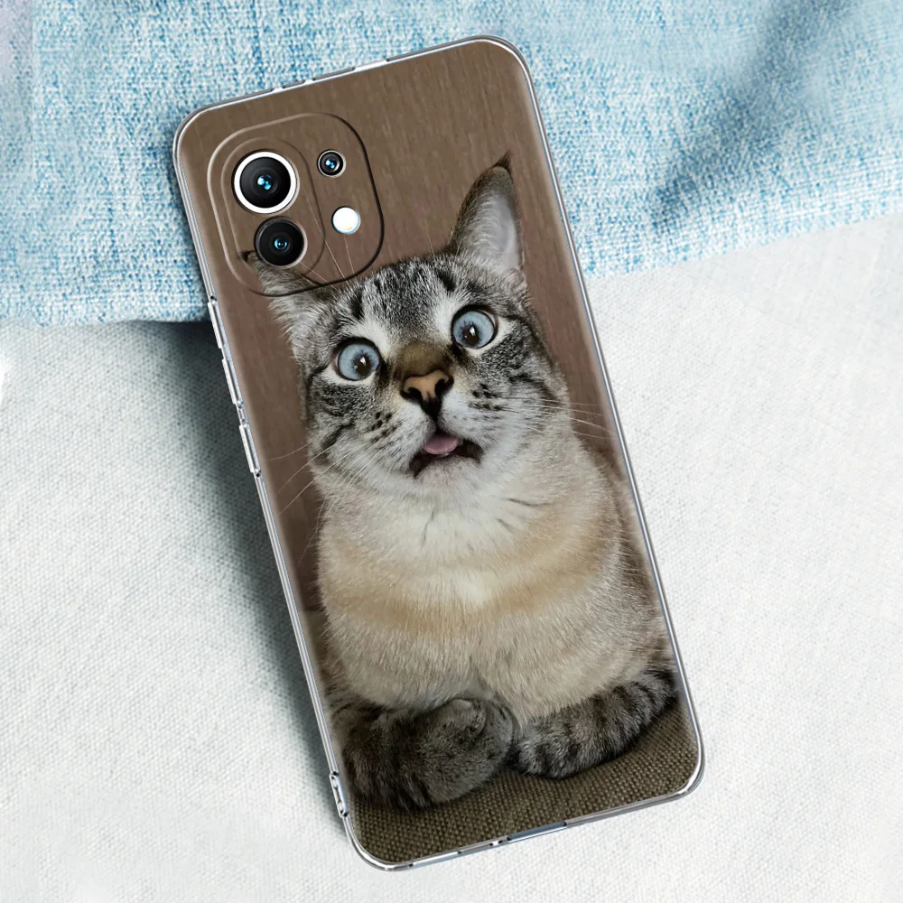 Cartoon Cat-Themed Phone Case with Korean Design - Cute and Fun Protective Cover