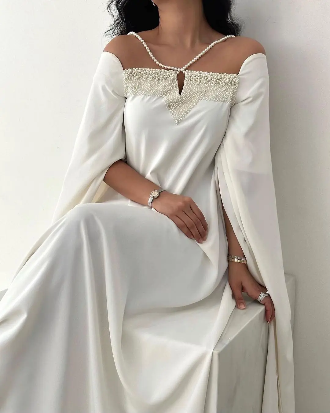 

Женское шифоновое платье с открытыми плечами Merida, белое платье для выпускного вечера с жемчужными бусинами, официальное элегантное платье для вечеринки в Саудовской Аравии, 2023