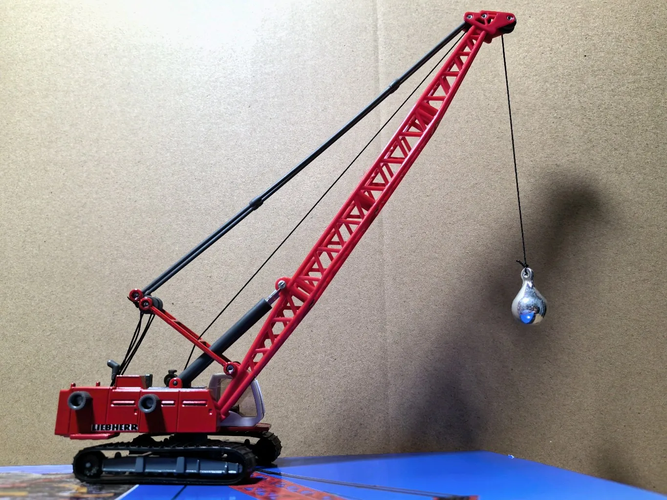 Рисунок 4 - Башенный кабельный кран 1:87 Инженерная