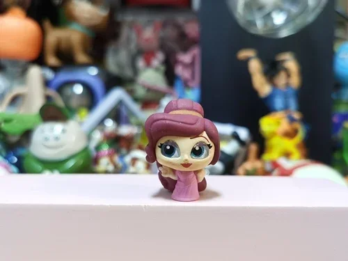 thumbnail image 1 of Figuras de acción de Disney Doorables Kawaii Alicia en el país de las maravillas con ojos de cristal grandes y adorables, modelo de juguete, adorno de escritorio, regalos decorativos para niños, 1 of 5