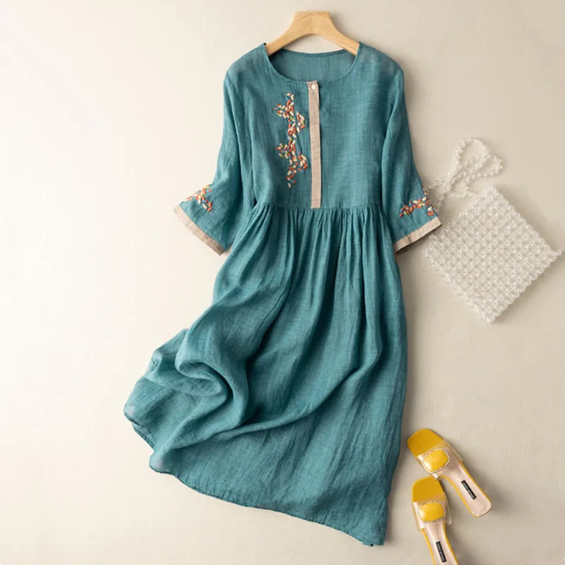 

2023 Folk-Custom Embroidery Dresses Women Cotton Linen Fashion Loose O-Neck Pullover Half Sleeve Office Lady Clothes Dress