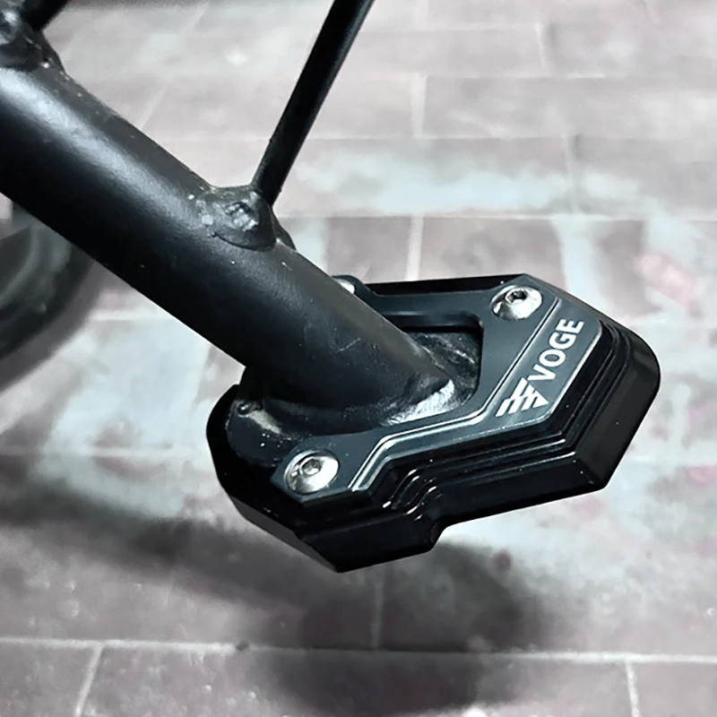 Motorcycle kickstand motorcycle kickstand pad motorcycle kickstand extender For VOGE DS625X 300Rally DS525X DS900X-2025 Accessories Side Stand Extension Kickstand Plate DSX 525 900 525dsx