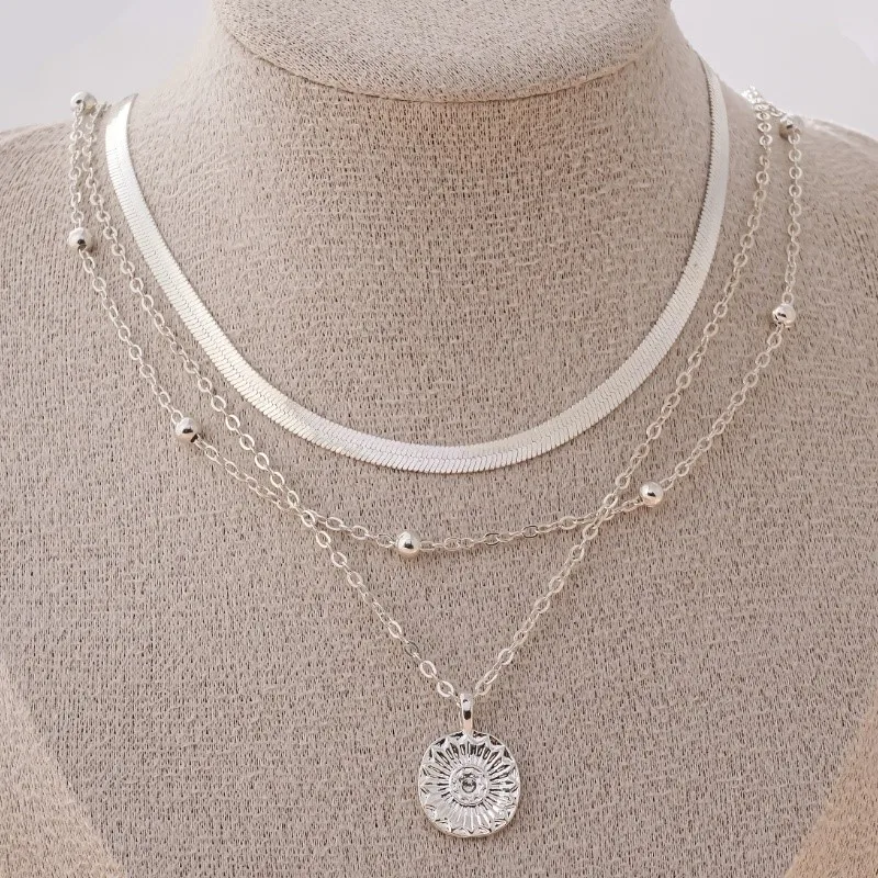 Silver Color Multi-layer Flowers Pendant Necklace for Women Exquisite Three-Layer Sweater Chain Jewelry for Gifts