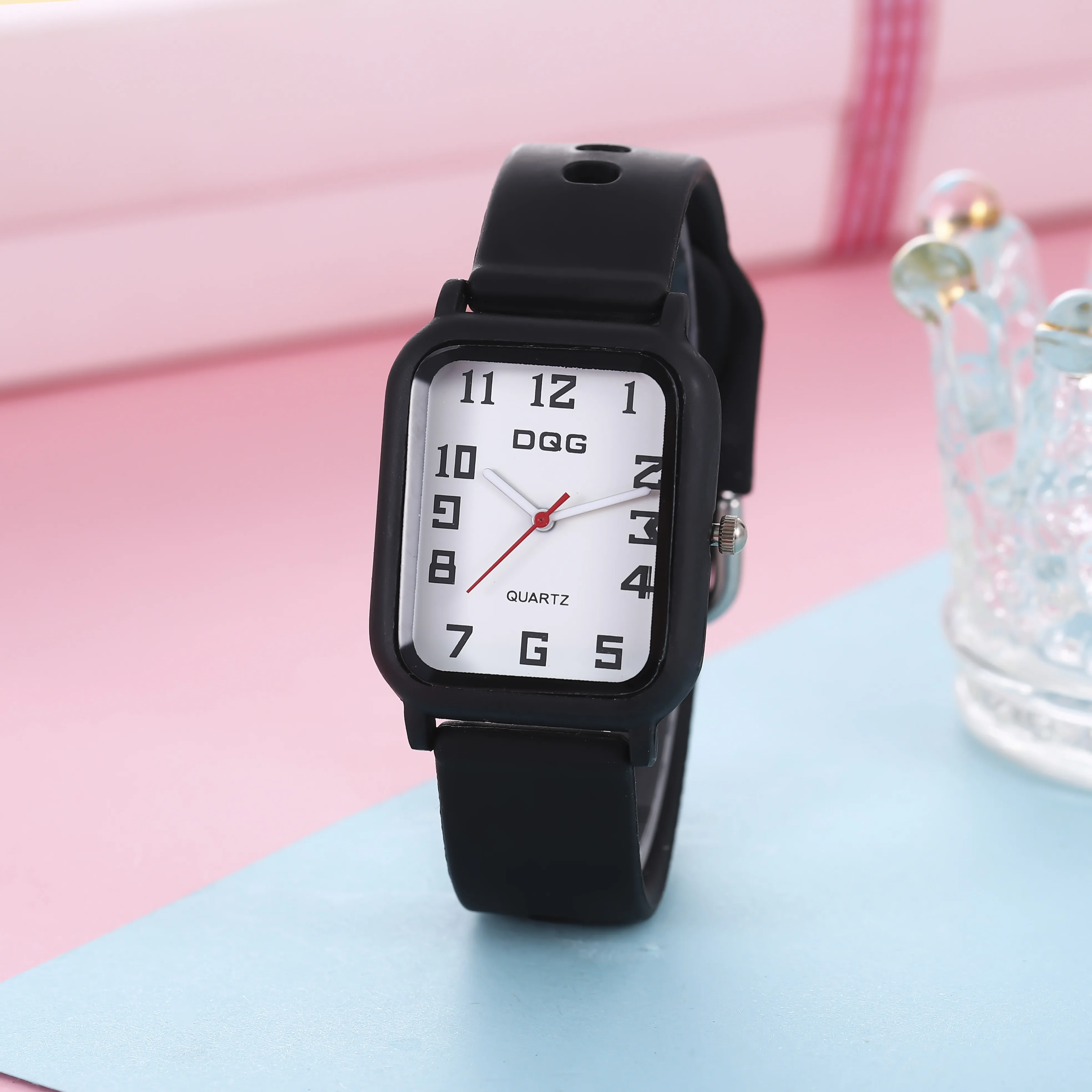 DQG Brand New Women's Wristwatch Fashion Trendy Casual Simple Style Silicone Strap Square Quartz Lad