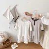 Autumn baby Korean color contrast long sleeve jumpsuit, male and female baby autumn basic simple and comfortable jumpsuit hat, v