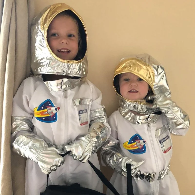 Guantes blancos de astronauta para niños