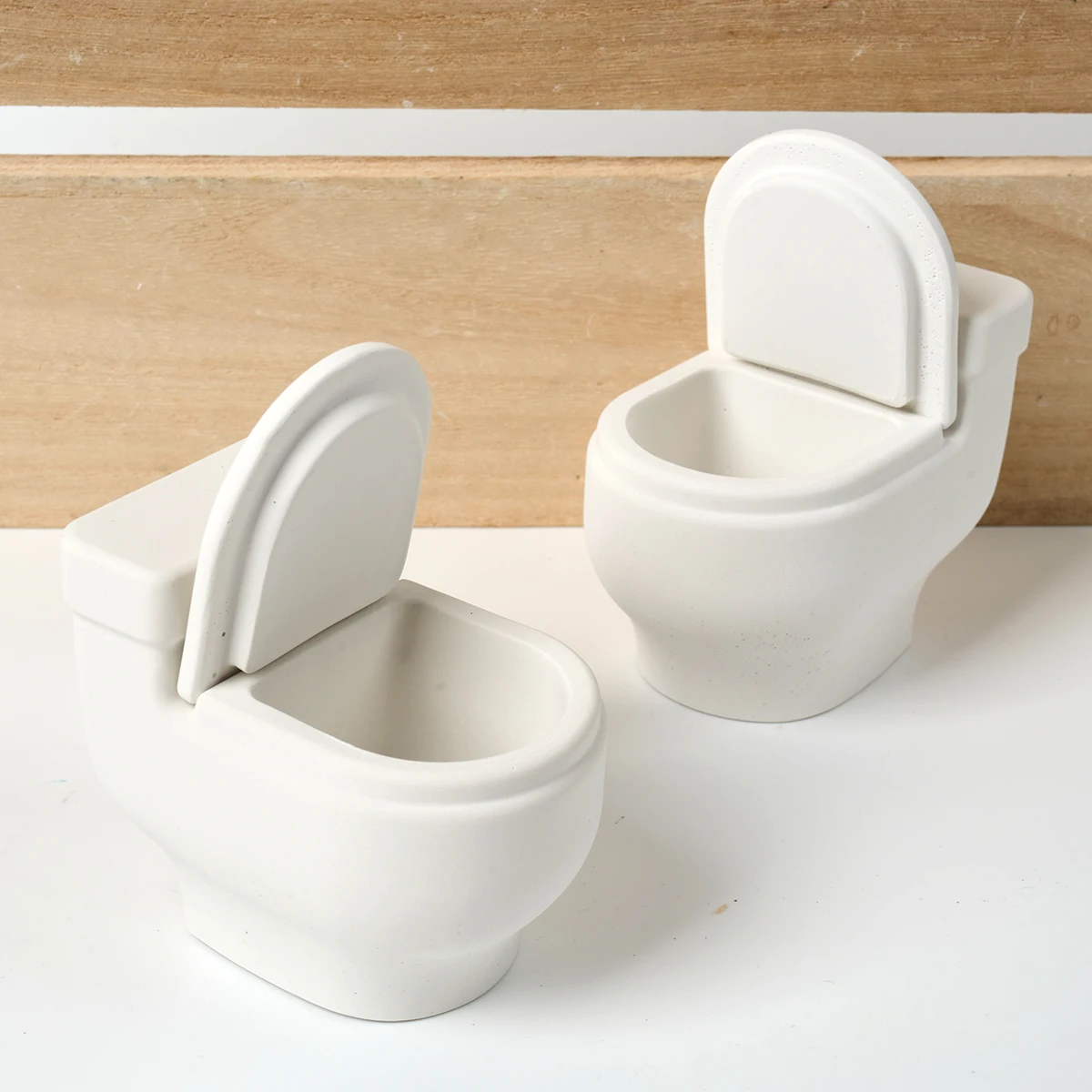 Silicone Mold Fun Toilet Plaster Craft Mold 3D Toilet Shape Storage Box Scented Candle Cup Flower Pot Silicone Mold DIY Home Funny Ornaments