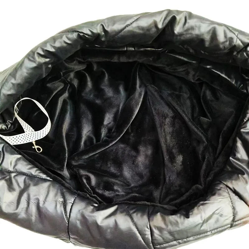 Pet Cat Bag Winter Windproof Dog Carriers Bag for Small Dogs Portable Cat Travel Outing Messenger Fashion Dog Bags