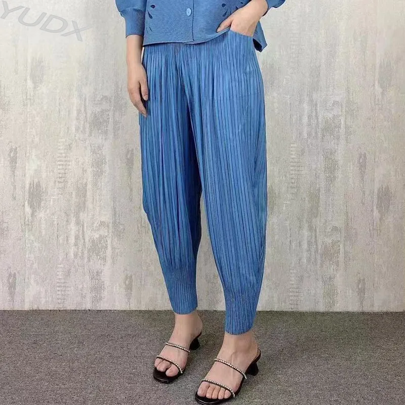 

YUDX Miyake Pleated Loose Big Yards Harun Radish Pants 2023 Summer New Nine-minute Pants Solid Color Slim Fashion Casual Pants