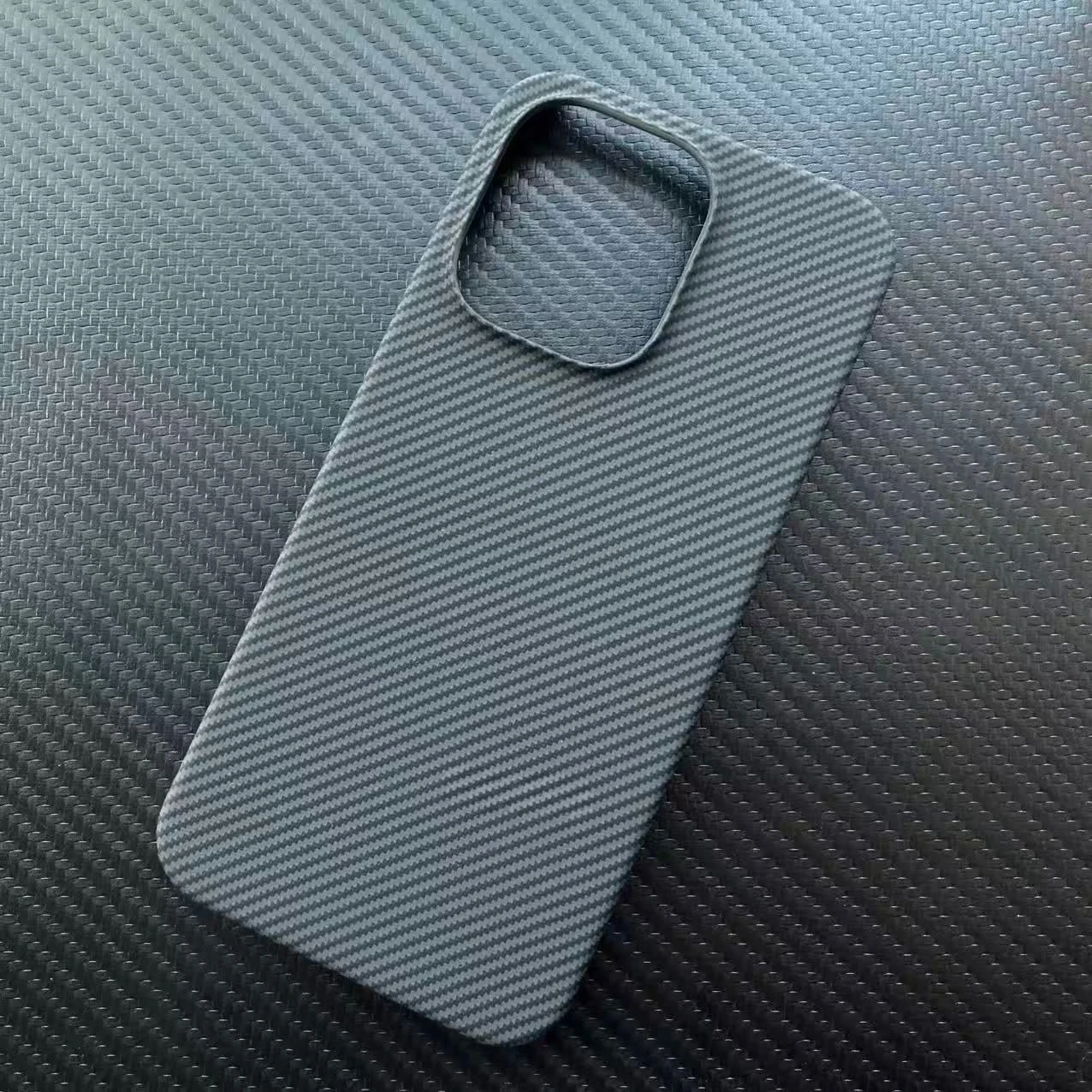 Stylish Color-Blocked Ultra-Thin Carbon Fiber Texture Phone Case Cover