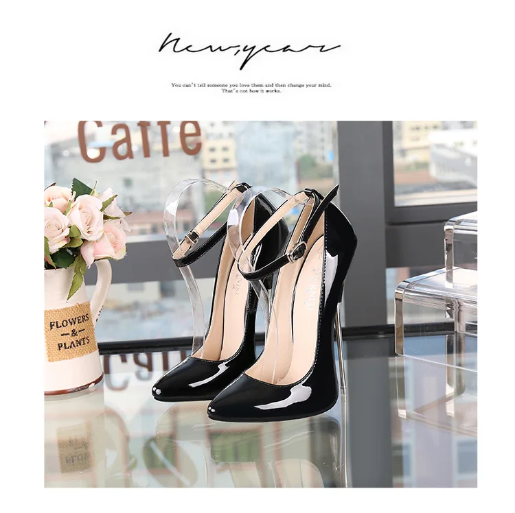 Heel height 16 cm