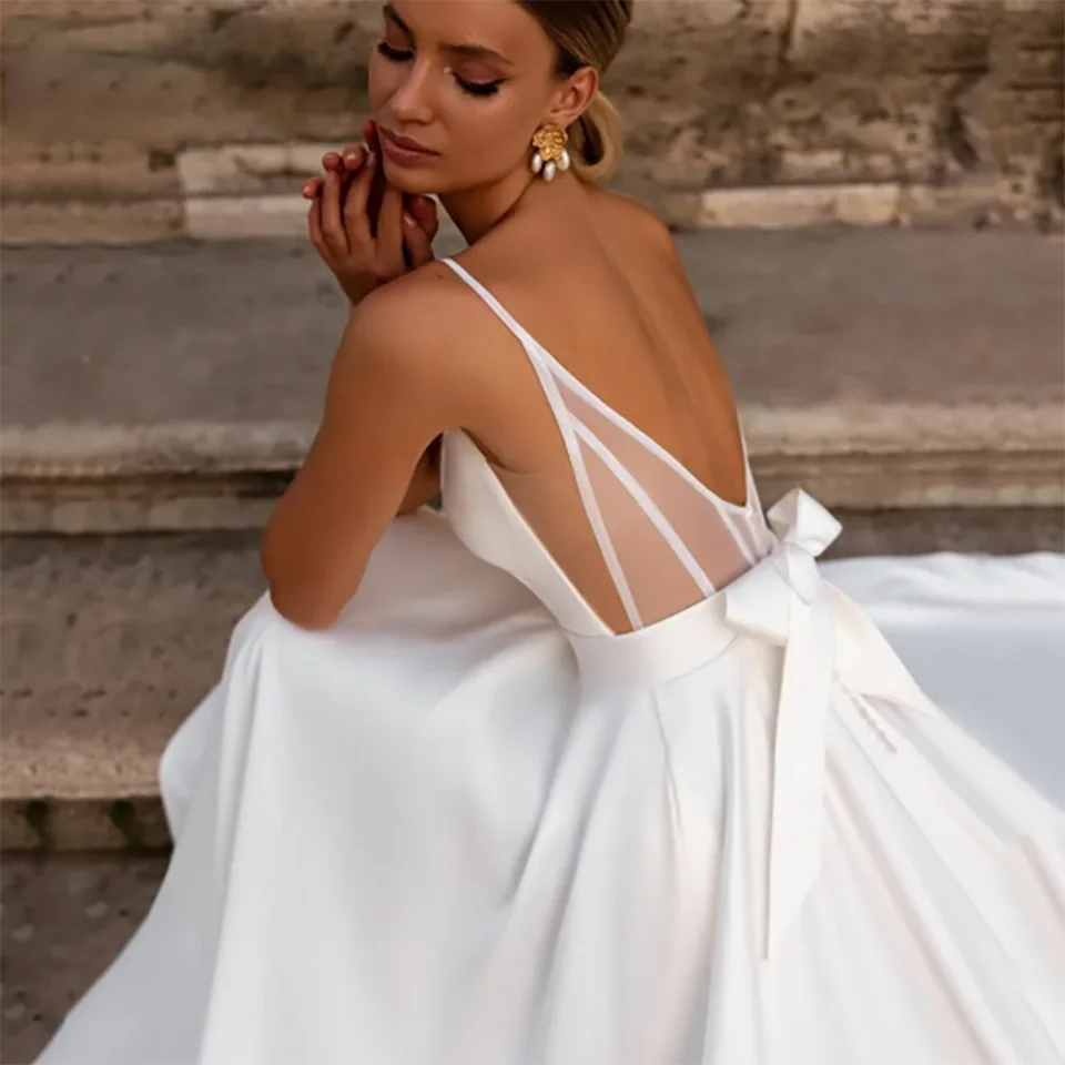 Neue sexy Brautkleider mit Spaghettiträgern, Herzausschnitt, weichem Satin, A-Linie, 2026, offener Rücken, Hofschleppe, Tüll, für Damen – Detail 5