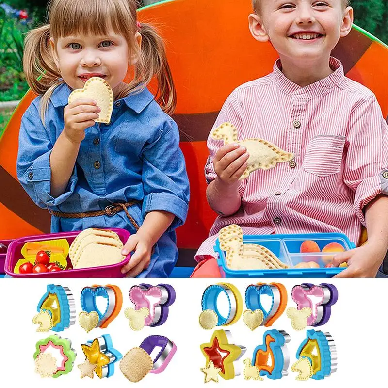 

24pcs Sandwich Cutter And Sealer Set Pancake Decruster Kitchen Gadget DIY Food Molds For Children Kids Bento Lunch Baking Mold