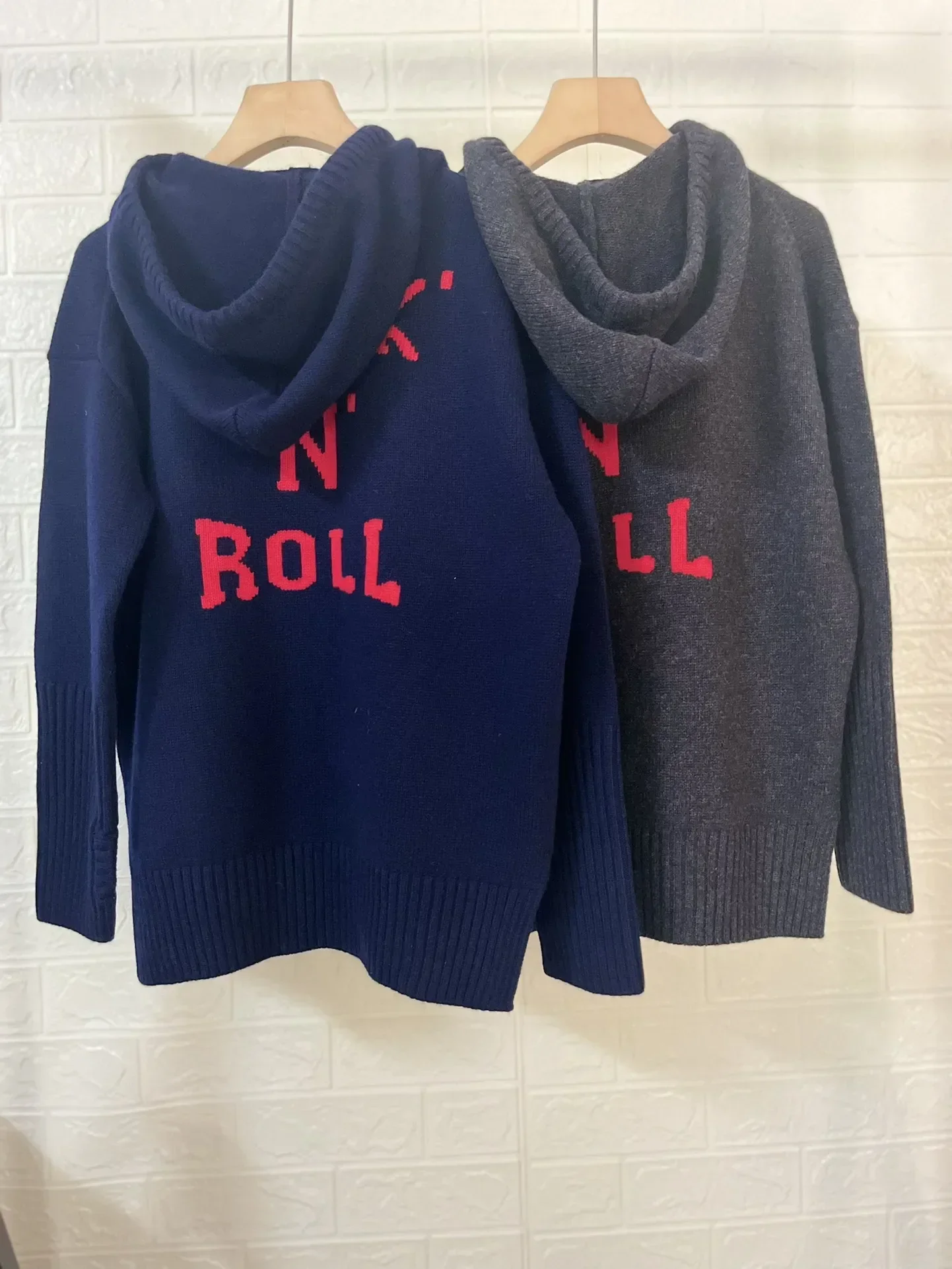 

2023 Fall Winter Women's Zipper Knit Sweater Hooded Back Letter Embroidery Hem Slits Loose Female Knitwear Cardigan Coat