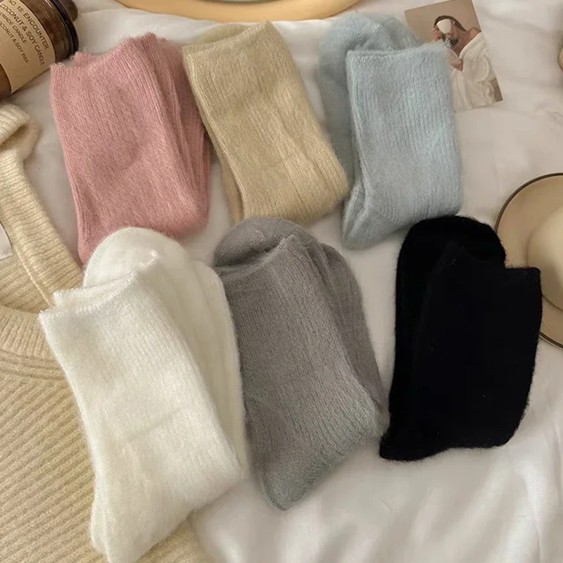 

Soft Casual Mid-tube Socks Women Girls Retro Harajuku Stockings Simple Japanese Knitted Calcetines Mujer Trendy Strip Long Sock