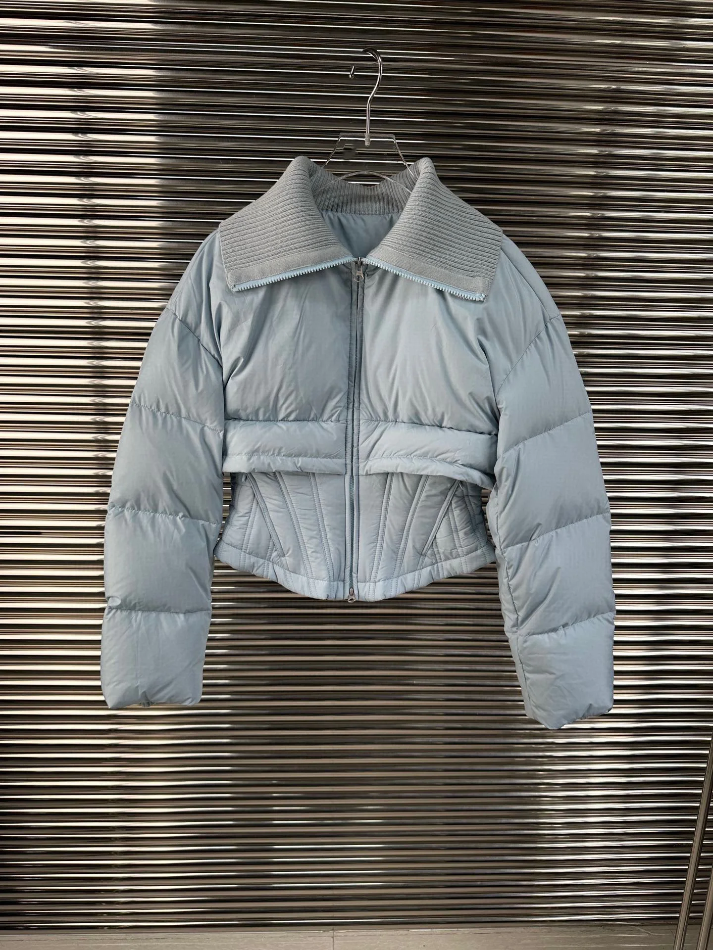 

Autumn and winter new, short down coat, warm and fashionable, all comfortable