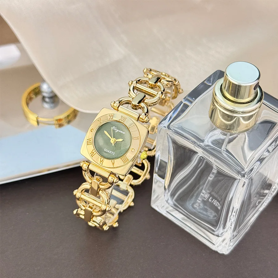 Square women's watch Roman scale hollowed out number bracelet women's watch