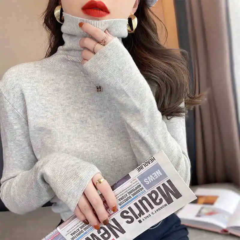 New Autumn and Winter Women's Turtleneck Long-sleeved Sweater Elegant Slim-fitting Knitwear Bottoming Shirt Solid Color Top