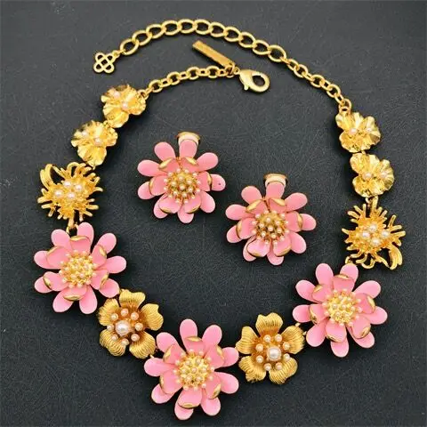 

Necklace Earrings Bracelet Fashion Exaggerated Retro Do Old Flower Set For Women Luxury Collares Para Mujer Collar Necklaces