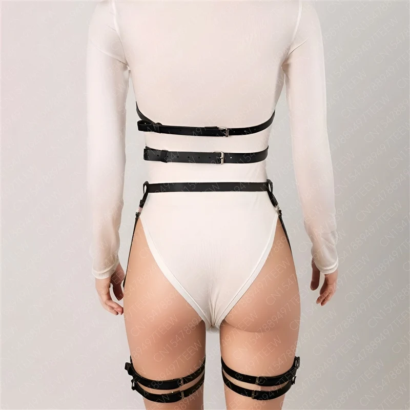 Рисунок 6 - портупея женская кожаная БДСМПортупея