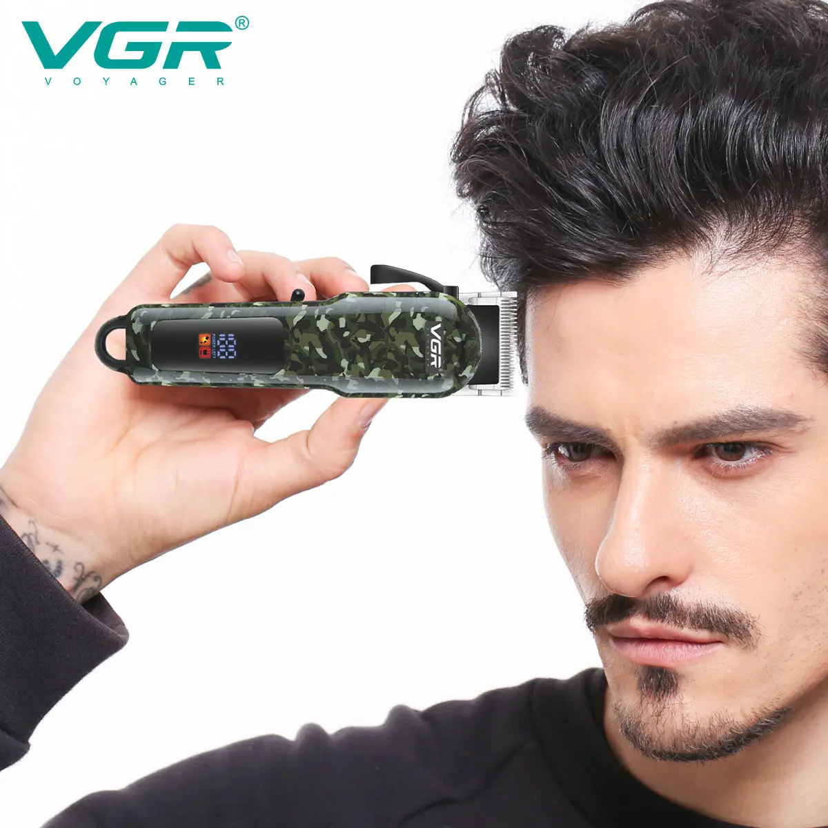 ماكينة قص الشعر بشفرة شحذ VGR V-665 ماكينة تشذيب ك...