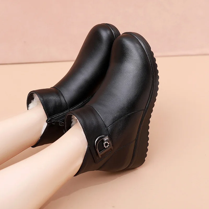 winter women's genuine leather ankle Wedges boots Casual Comfortable Warm Woman Snow Boots free shipping
