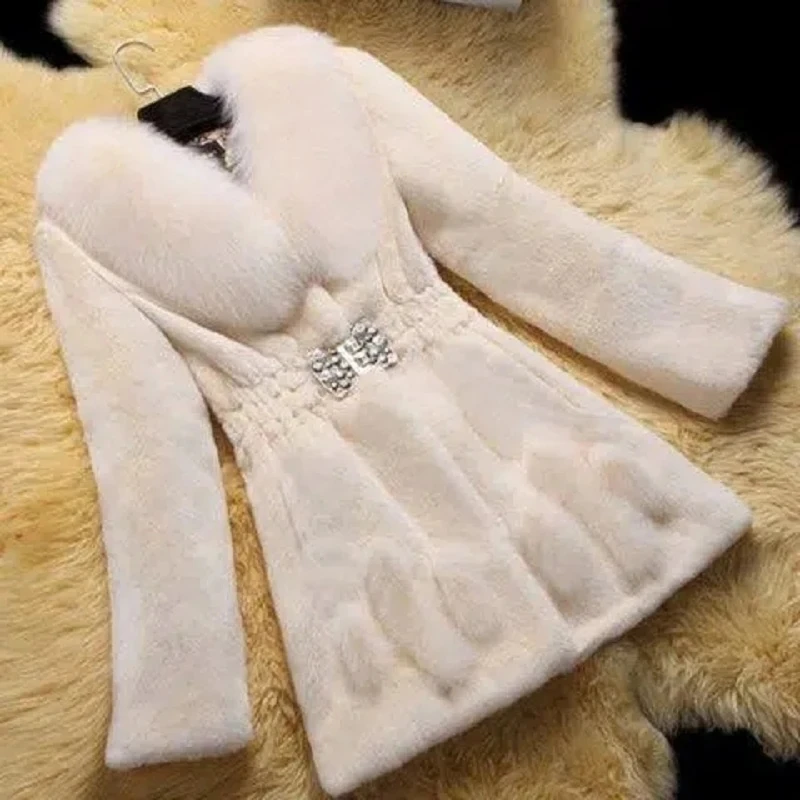2022 New Winter Thick Plush Warm Clothes Big Size 4XL Overcoat Faux Fur Collar Fashion Ladies Coats Furry Female Coats Soft 2