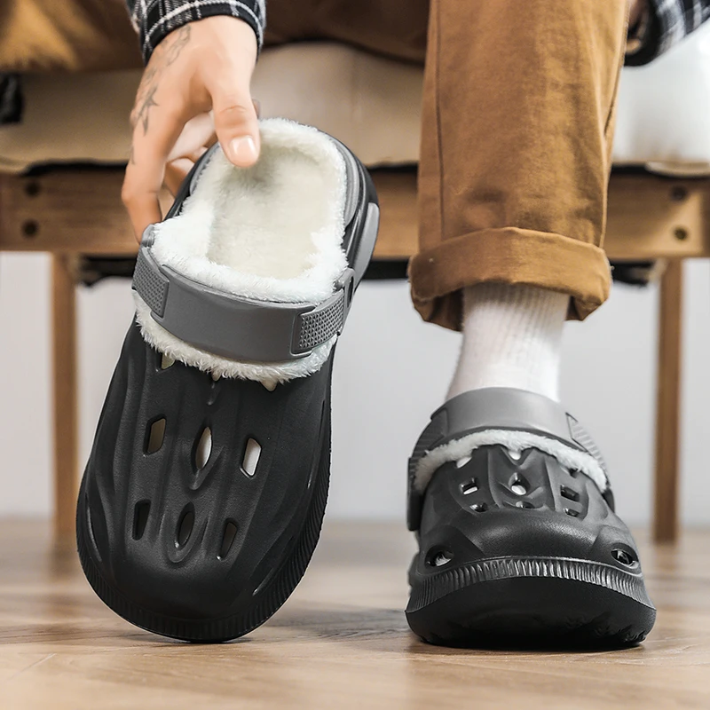 Men Winter Shoes Home Slippers Clogs Warm Garden Shoes Couple Fluffy Platform Cotton Slippers Classic Plush Slides Furry Clogs