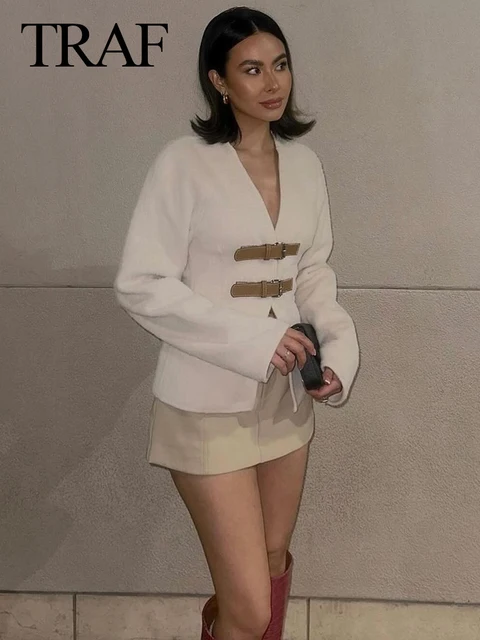 봄철을 위한 완벽한 파트너: TRAF 여성용 빈티지 화이트 가죽 버클 모직 재킷