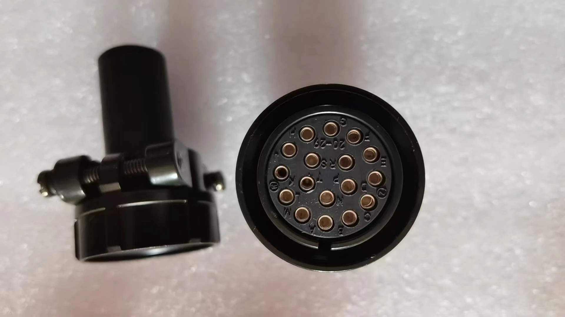 새 커넥터 MS3106A20-29S 180 ° 직선