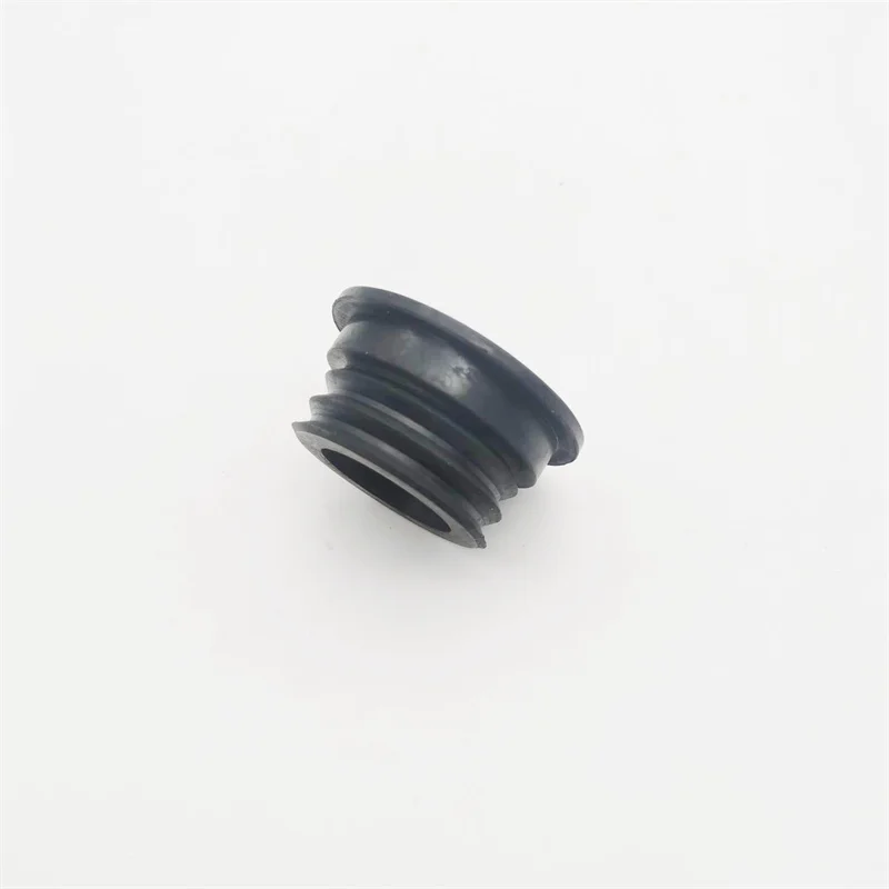 6130-12-8610,6204-11-8610,Cap Oil Filler KOMATSU 2D94,3D94,4D102E,4D105,4D94,4D95,4D107,6D107,6D114,6D125,PC130,PC200,PC360