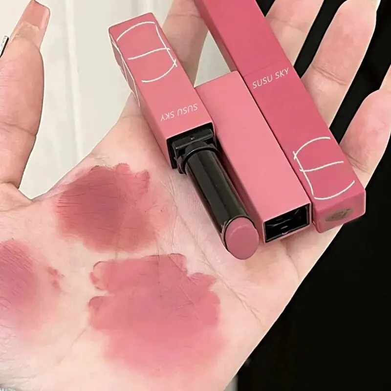 Matte Lipstick TX010 Thin Tube Waterproof Sweatproof Does Not Fade Can Be Used on Lips and Cheeks