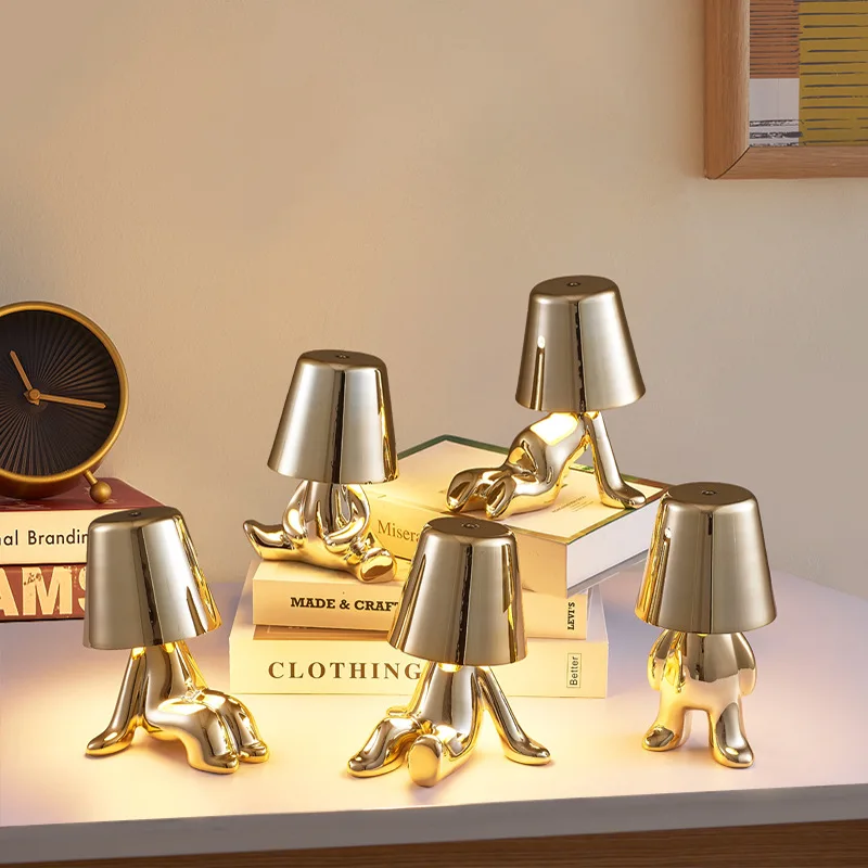 

Creative LED Table Lamp Charging Atmosphere Night Light Beside Besroom Lamp Indoor British Thinker Golden Brother Fixtures