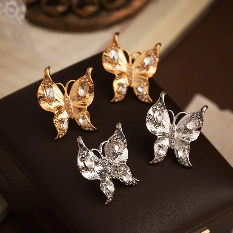 

Light luxury fashion vintage butterfly earrings for women